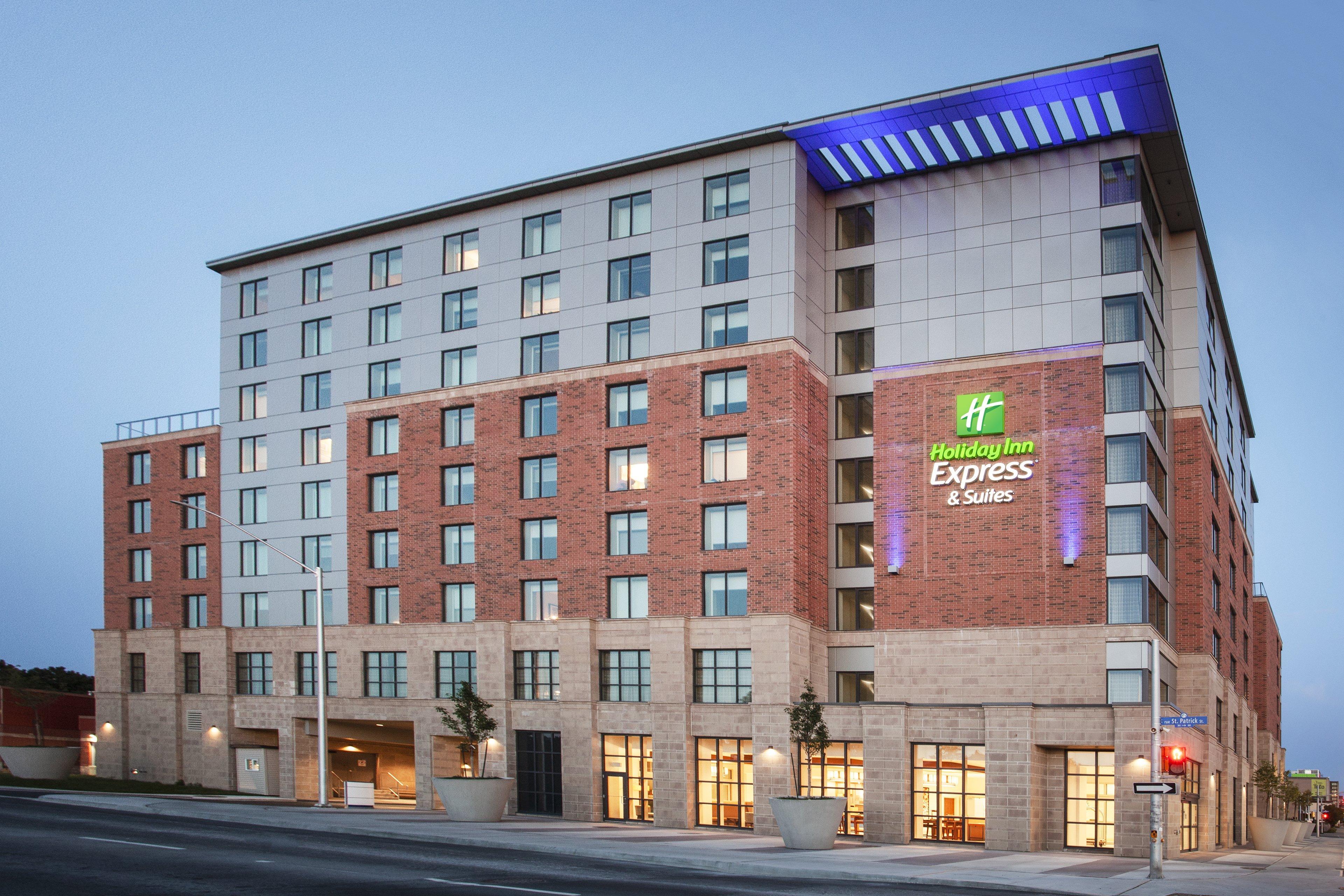 Holiday Inn Express & Suites Downtown Ottawa East, An Ihg Hotel Exterior foto